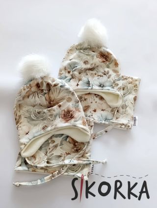 To je taková nádhera vám povím. 😍 Jemné květy a dva krásné sety ušanky s bambulí a nákrčníkem. ❤️ Co vy na ně? Líbí?🤗🙏🏻👇🏻...